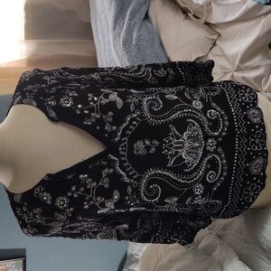 Bila Black Top with White Patterns